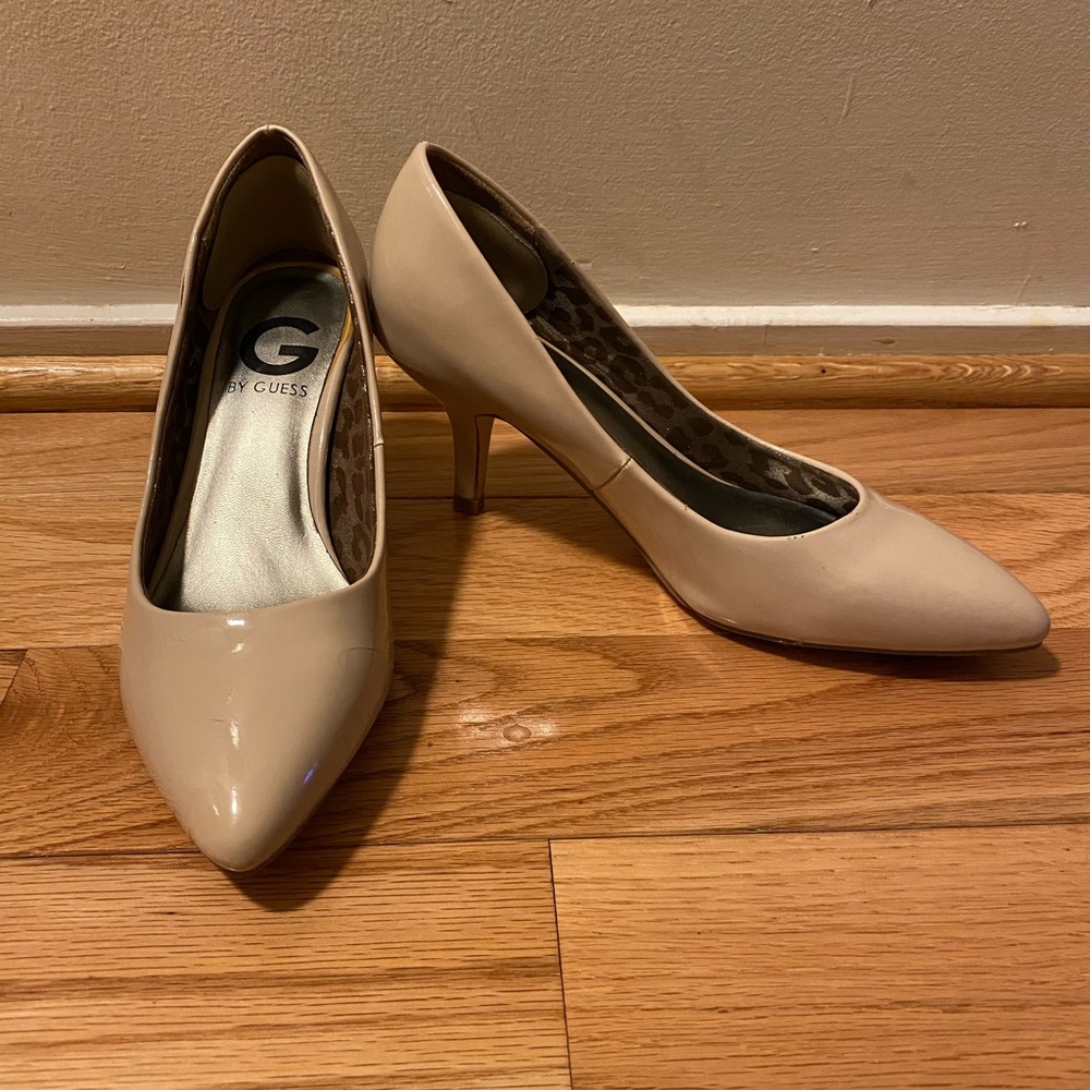 🎗GUESS nude pumps🎗